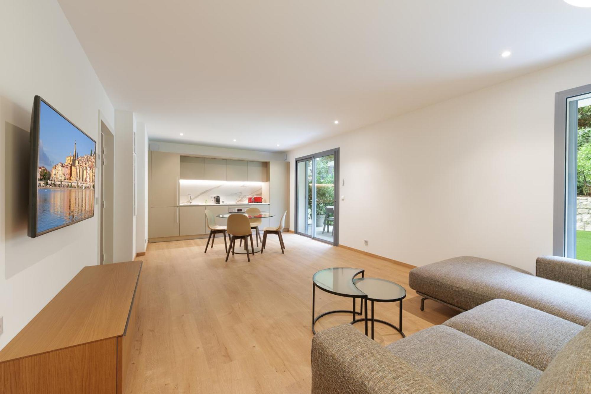 Callista Apartment